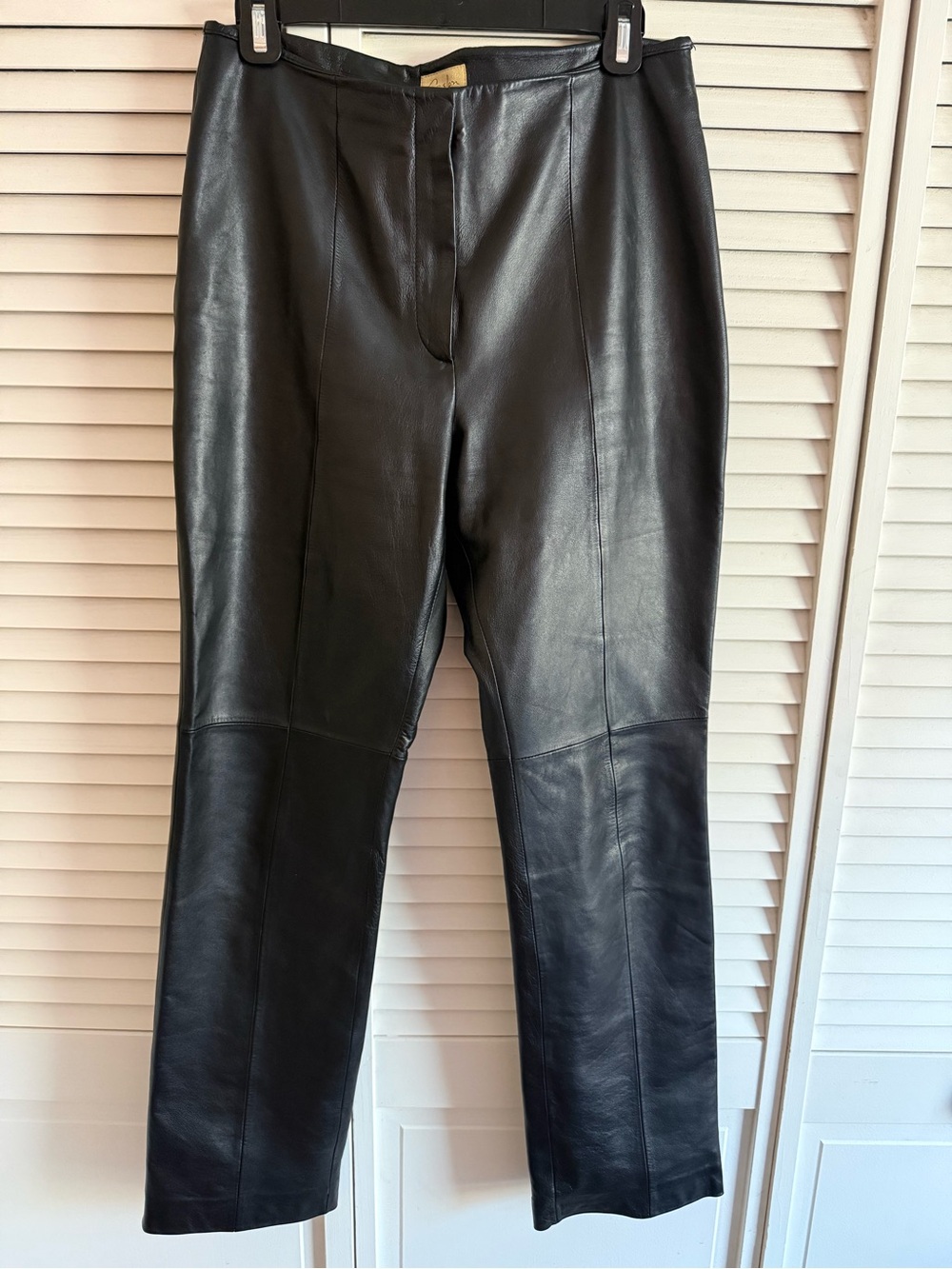 Vintage Caslon Leather Straight-Leg Pants. Size 6.